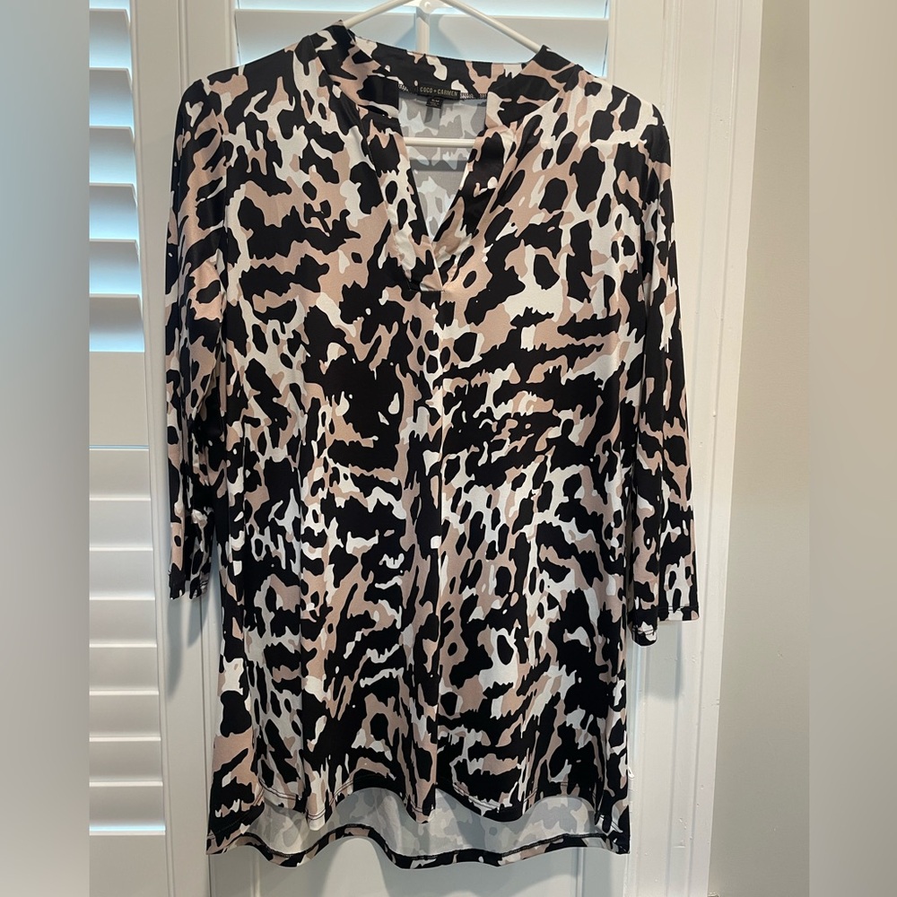 Coco + Carmen Black and Cream Patterned Blouse